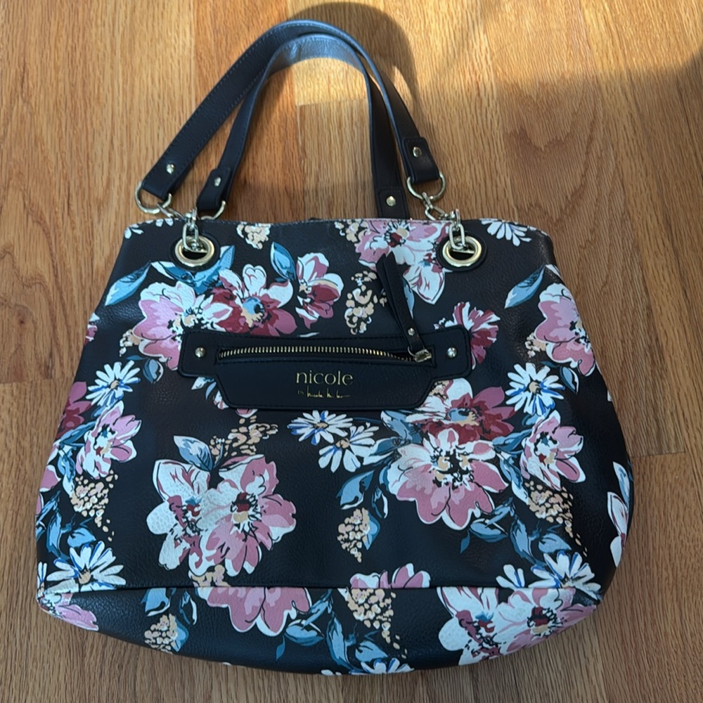 EUC Black Daisy Nicole Miller straps zip closures